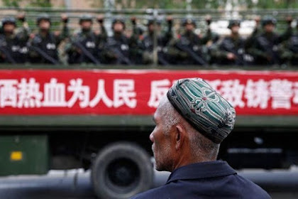 China dan AS Adu Mulut Soal Penahanan Uighur dalam Forum PBB
