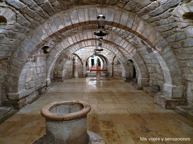 Sala románica, cripta de San Antolín, Catedral de Palencia