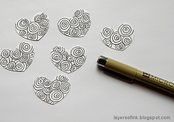 Layers of ink - Doodle Tag Tutorial by Anna-Karin Evaldsson. Doodle on the hearts.