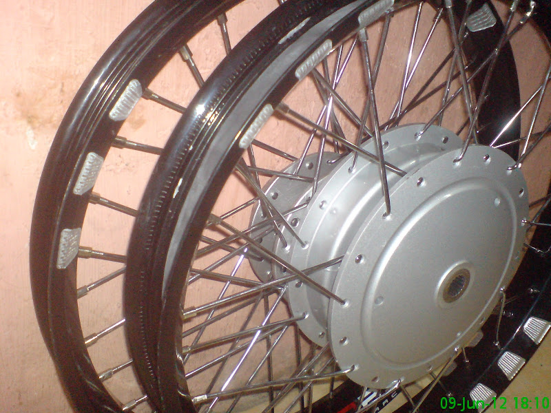 Velg DBS Black Untuk Mio title=