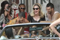Madonna Turn Up The Radio Dinle,Madonna Yeni Klibi 2012