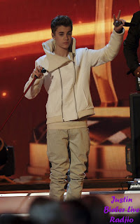 Justin Bieber Performs & Wins at the 2011 Bambi Awards