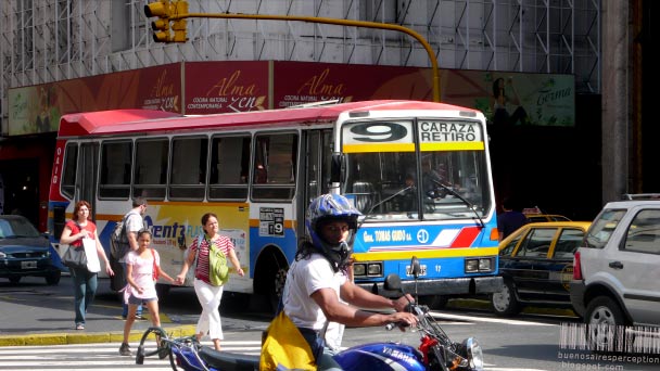 Colectivo Bus Line 9 in the downtown Buenos Aires, Argentina