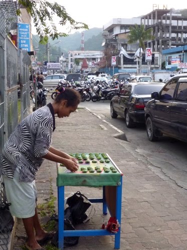 tas papua rajut asli sore My Jalan Jayapura Sanctuary: Kota Jalan di