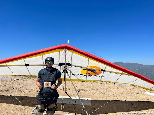 Hang gliding in Los Angeles California
