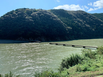 岩間沈下橋