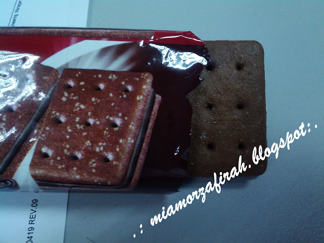 Munchy's Choc Sandwich, chocolate sandwich, chocolate, munchy's,