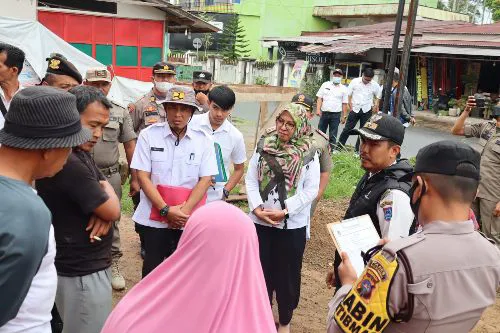 9 Bangunan Melanggar Disegel Tim Penertiban Bangunan PUPR