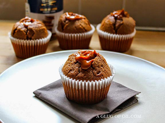 Muffins filled with dulce de leche.