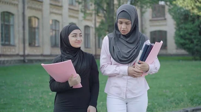 Jumlah Muslim Eropa-Amerika Serikat Naik, Ini Momentumnya