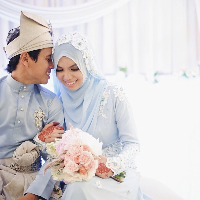 Foto Cantik Perkahwinan Blogger Cik Epal - Ami Jofli