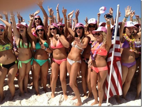 BikiniParade005