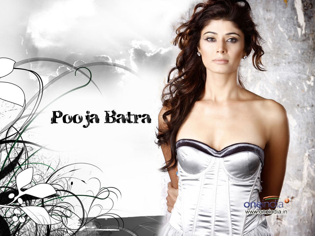 Pooja Batra - Pooja Batra Hot Pics