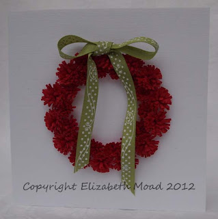 Fringed flower quilled Christmas wreath