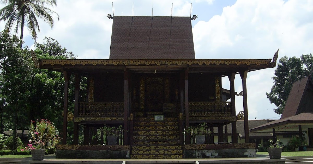 Rumah Adat Kalimantan Selatan Penjelasannya Sketsa Banjar
