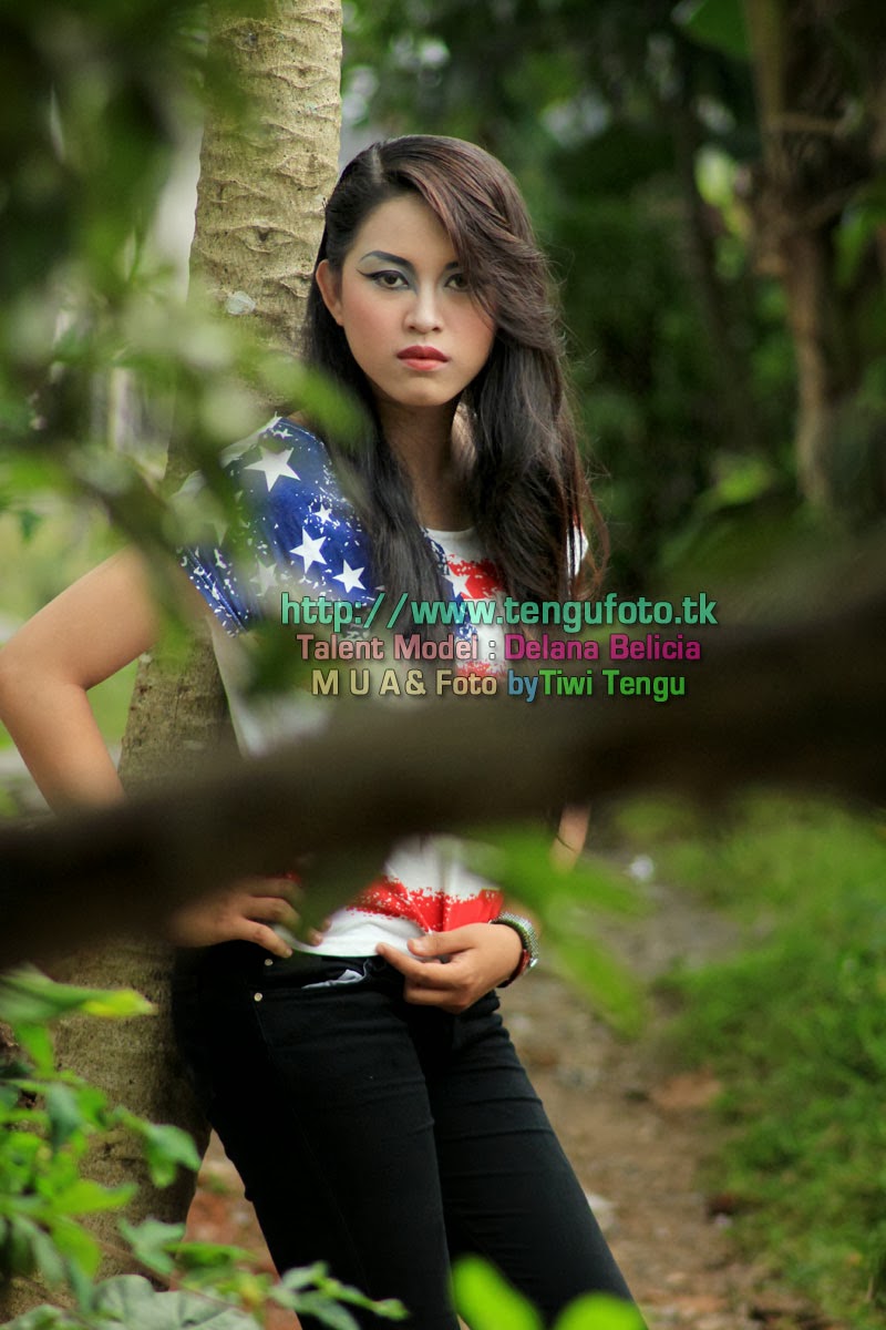 Daily Casual - Talent Model Profile : DELANA BELICIA - Model Banyumas / Model Purwokerto / Model Indonesia - Foto oleh : Tiwi Tengufoto - Fotografer Banyumas / Fotografer Purwokerto