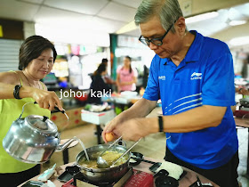 One Pot YiGuo (一锅) Singapore Style Steamboat in Heritage Hawker Centre