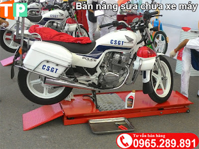 Bàn nâng cửa hàng sửa xe máy