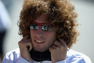 Motorsport community mourns Simoncelli