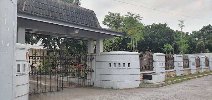 Rumah Murah Klasik Tanah Luas Kawasan Exclusive Jombor Jl. Magelang Km. 5,5