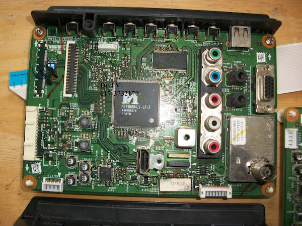 SPAREPART LCD TOSHIBA 24PB1E MAINBOARD