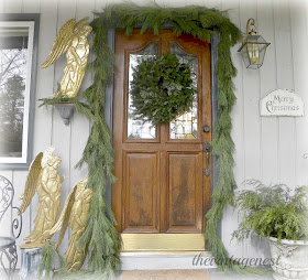 The Vintage Nest Christmas Home Tour-Treasure Hunt Thursday- From My Front Porch To Yours