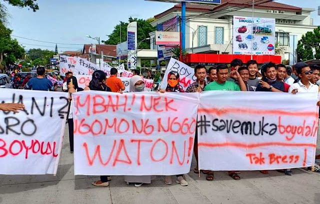 Ribuan Warga Boyolali Melakukan Aksi Protes Kepada Prabowo