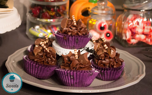 Tod durch Schokolade, Death By Chocolate, Cupcakes, Muffins, Schokolade, Schokocupcakes, Halloween, Halloweencupcakes, Chocolatecupcakes, Rollo, Rezept, Thermomix