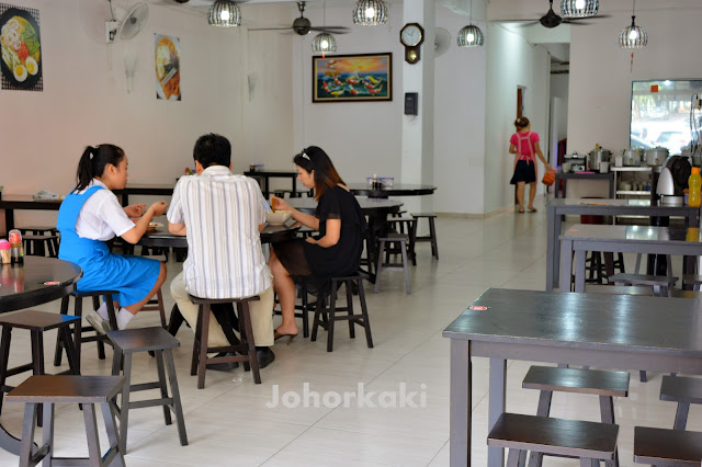 Fat-Mom-Restaurant-Taman-Pelangi-Johor-Bahru 