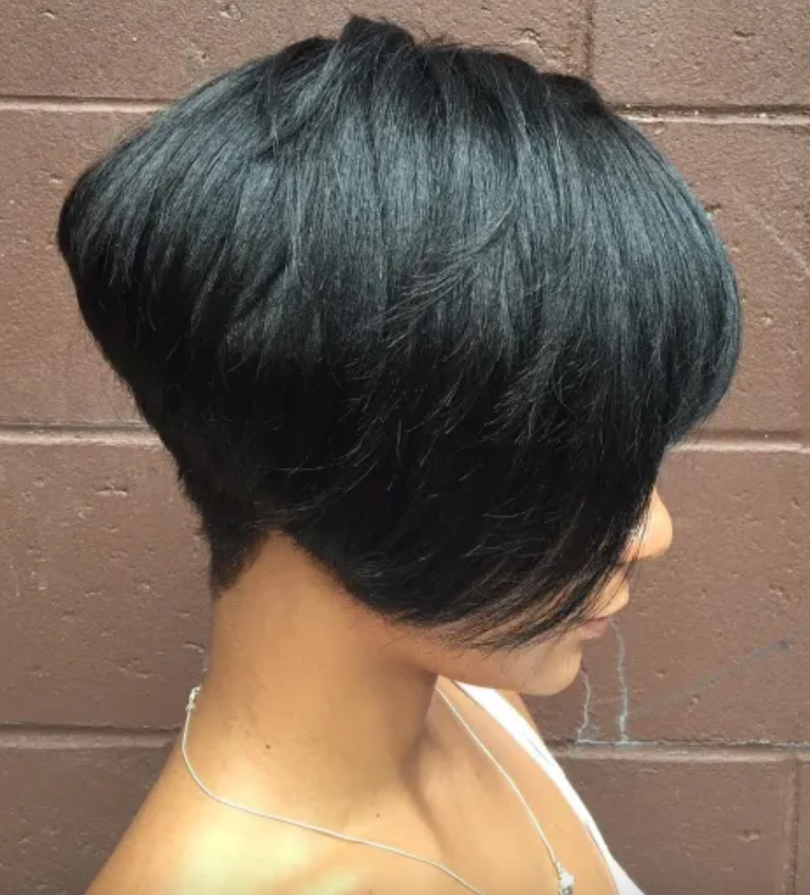 short black hairstyle with finger waves