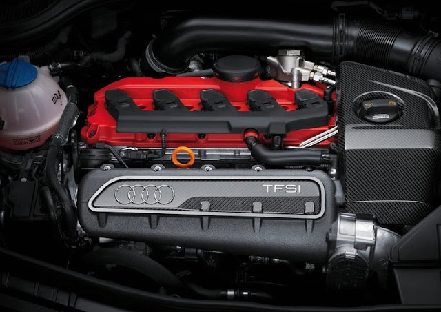 Audi TT RS plus 2013 engine