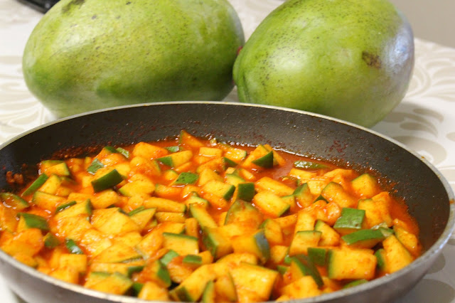 Kadumanga Achar (Raw Mango Pickle)