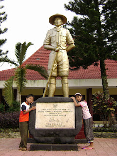 Monumen Tempat Lahir Jenderal Soedirman, Rembang - Purbalingga