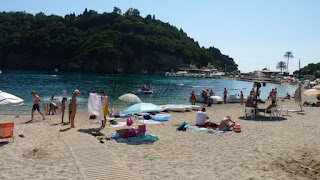 Corfú, playa de Palaiokastritsa.