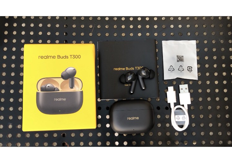 realme Buds T300