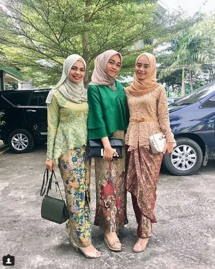 21 Model Gaun Pesta Mewah Elegan Dan Modern 2020 - Model baju gamis pesta mewah