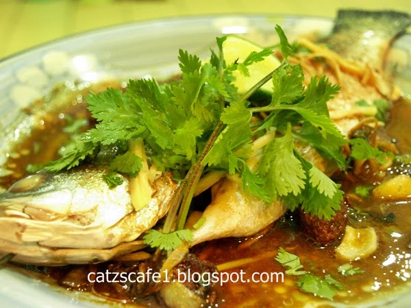 Catz's Cafe: Jom masak : steamed siakap with limau and 