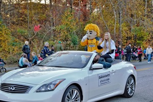 Holiday Glow in the Corners Parade - 2016