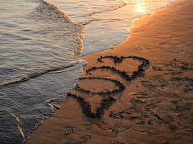 https://www.pexels.com/photo/2023-writing-on-the-sand-at-the-beach-13088178/