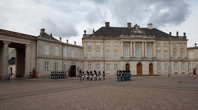 Cambio della guardia a palazzo reale-Copenhagen