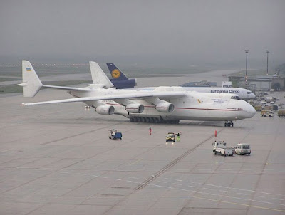 The World’s Heaviest and Largest Jet Seen On www.coolpicturegallery.net