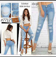 cara menyobek celana jeans, jeans belel, celana robek cewe, celana bolong, jual celana jeans, celana jeans putih wanita, celana jean, cara membuat celana jeans robek, cara mencuci pakaian, cara mencuci celana jeans, cara merobek celana, jeans robek cewe, grosir celana jeans wanita, baju celana, merk celana jeans, celana jin, model celana jeans cewe terbaru, celana jeans hitam