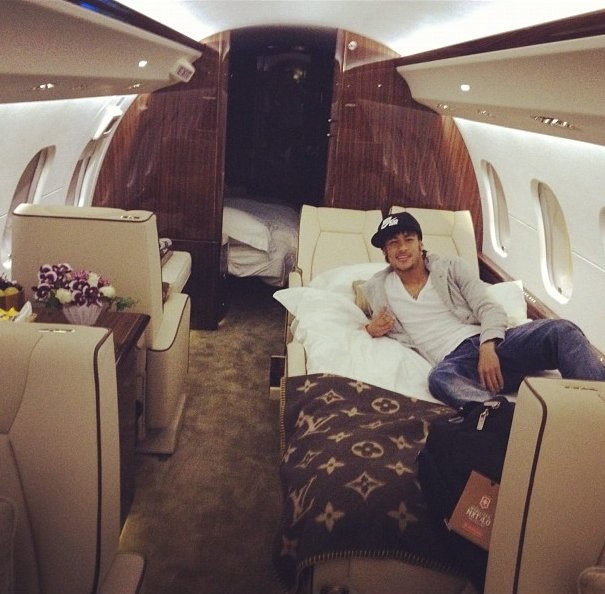 FLASH | Neymar Secures Second Private Jet