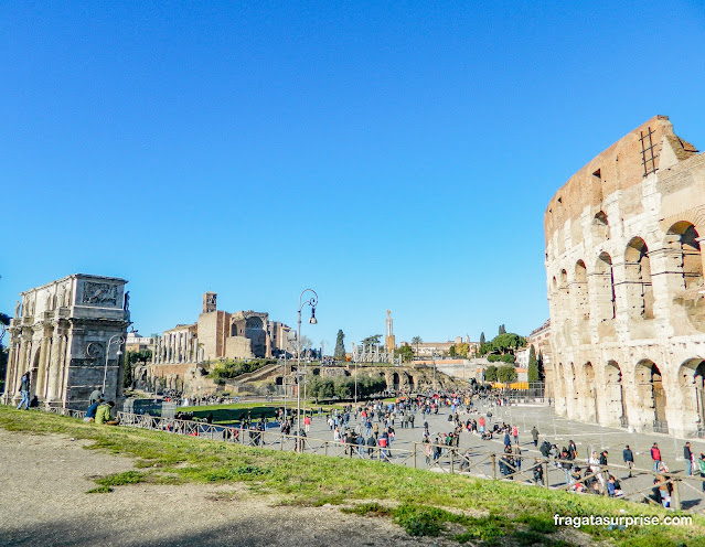 Coliseu e Arco de Constantino em Roma