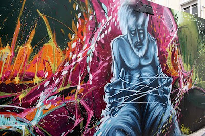 Draw Graffiti Becomes Art on Walls 4