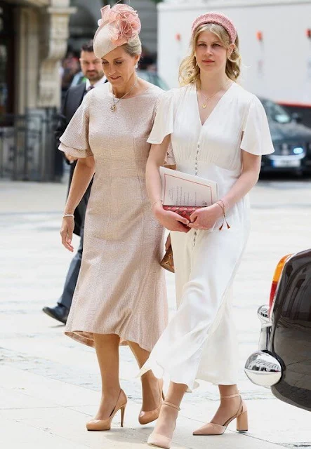 Princess Beatrice's Beulah dress, Princess Eugenie's Emilia Wickstead dress, Countess of Wessex's Suzannah dress, Kate Middleton