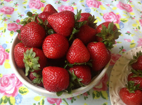 ripe summer strawberries www.realfoodblogger.com