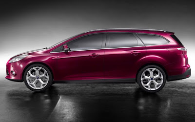 2012 Ford Focus Wagon Side View