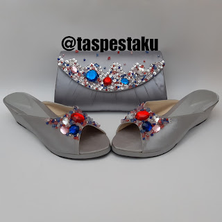 Sandal Pesta Tas Pesta Model Wedges Silver