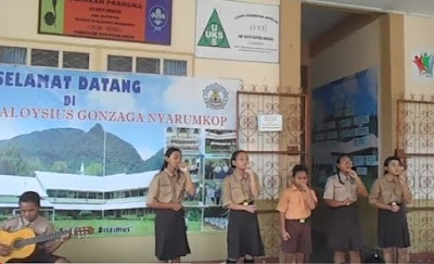 Video "Pasti ke Singkawang" Latihan Vocal Group SMP ALGO Singkawang (Persiapan Lomba)